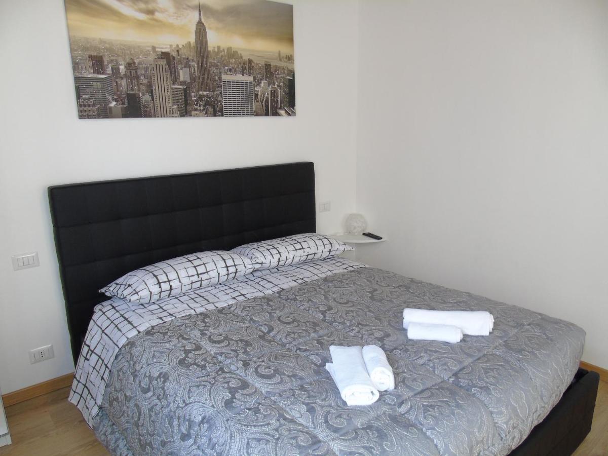 Casa Leonardo Airport Hotel Azzano San Paolo Kültér fotó