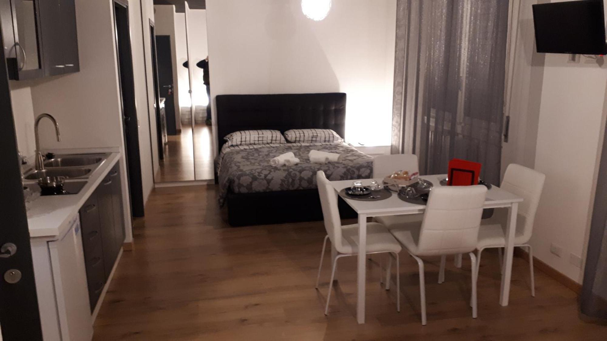 Casa Leonardo Airport Hotel Azzano San Paolo Szoba fotó